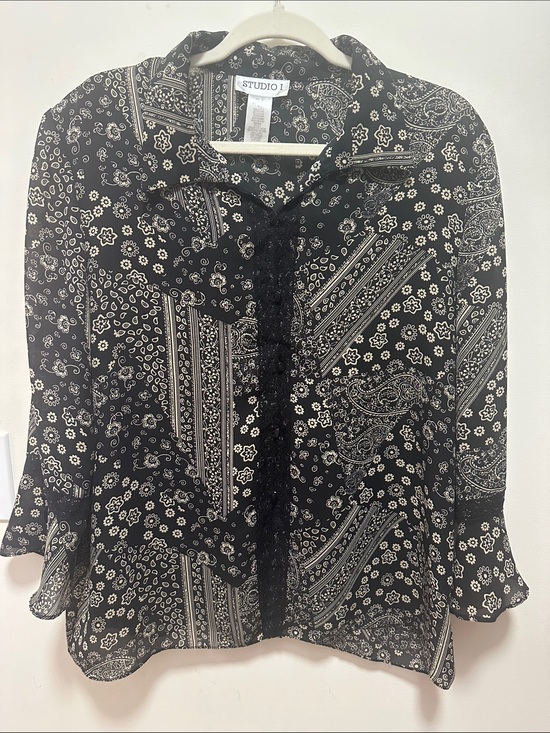 Studio 17 Tops - Studio 17 Black and White Paisley-Print Button Blouse
